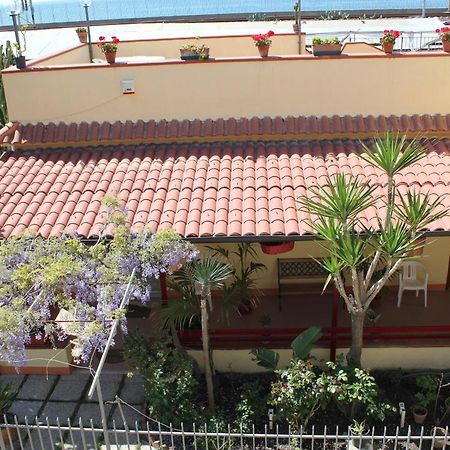 Domus Felix Bed and Breakfast Ercolano Buitenkant foto