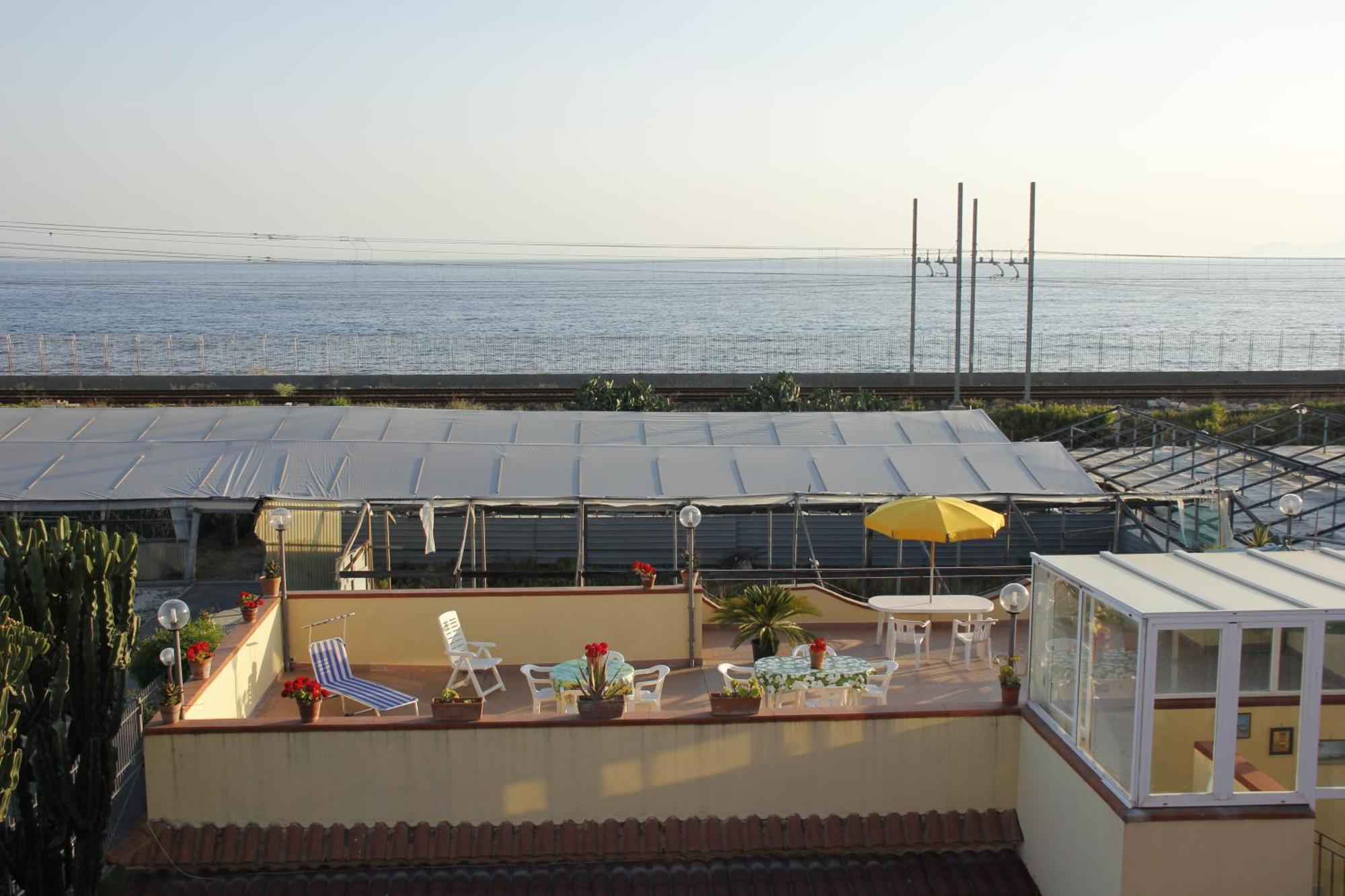 Domus Felix Bed and Breakfast Ercolano Buitenkant foto