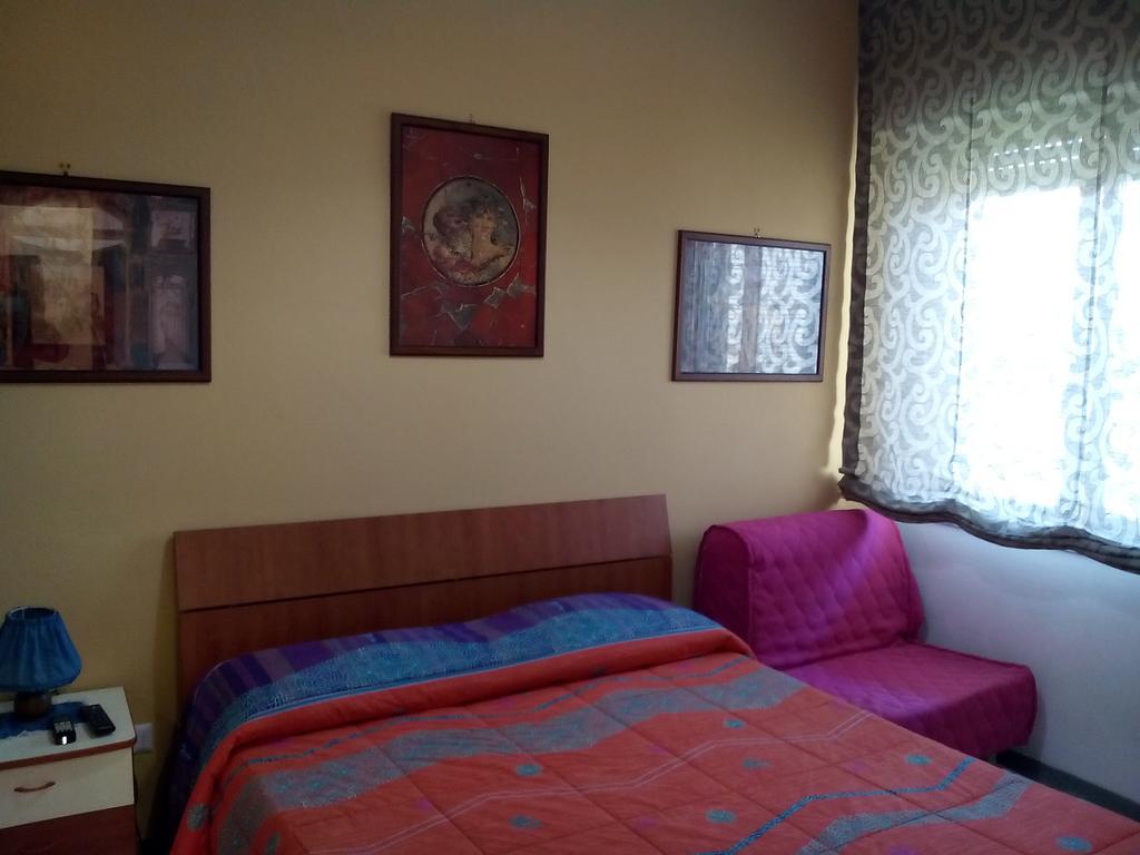 Domus Felix Bed and Breakfast Ercolano Kamer foto
