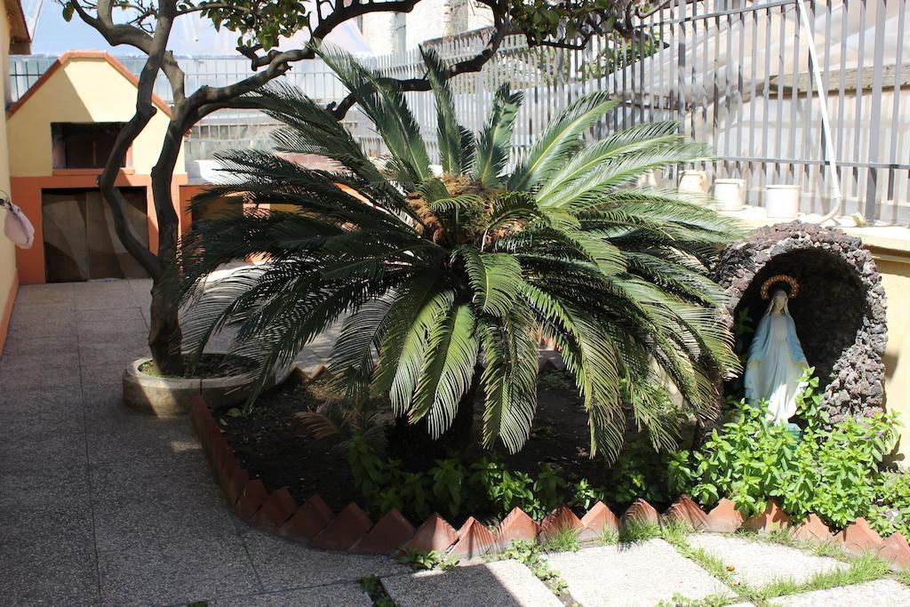 Domus Felix Bed and Breakfast Ercolano Buitenkant foto