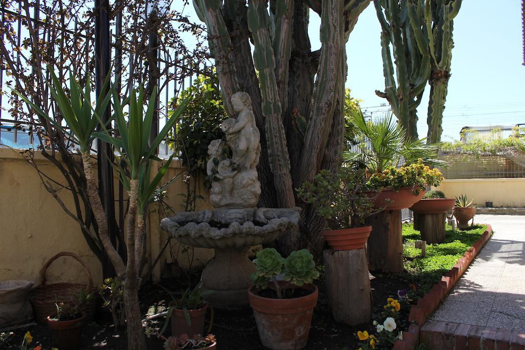 Domus Felix Bed and Breakfast Ercolano Buitenkant foto
